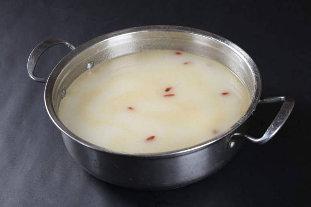 火锅汤底适合的炊具推荐