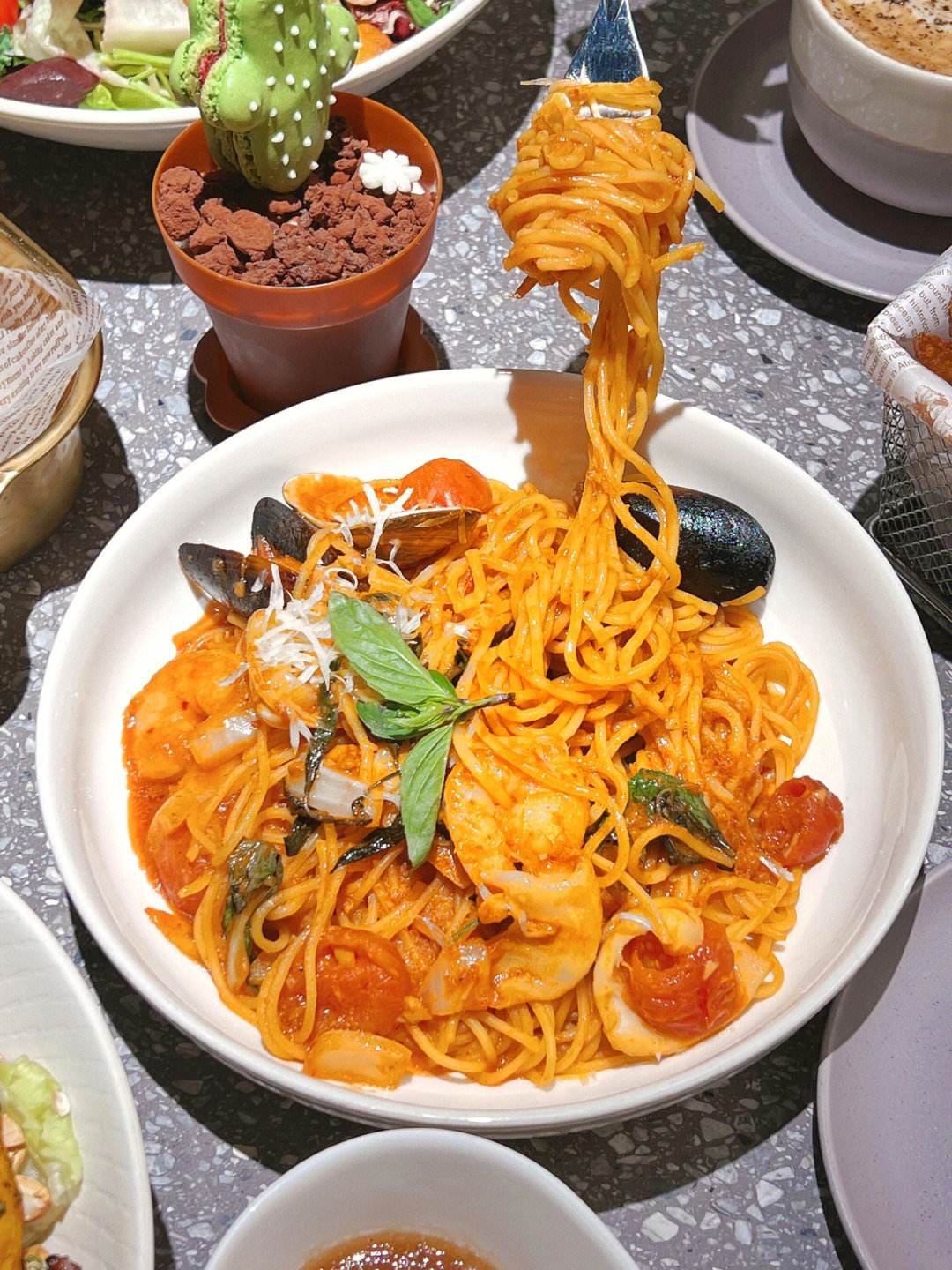 意大利面与亚洲风味的结合尝试