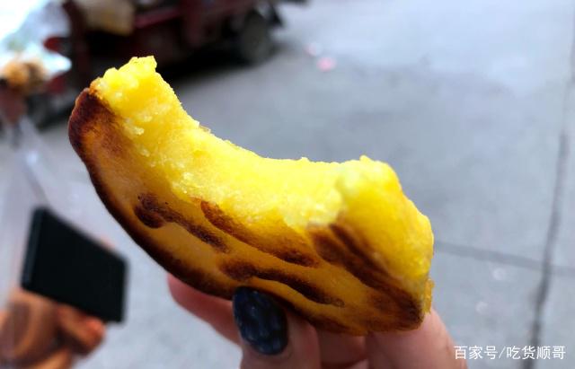 如何用醋类调料提升玉米饼风味