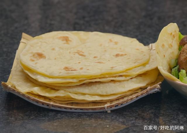 如何用墨西哥玉米饼提升炖菜的视觉效果