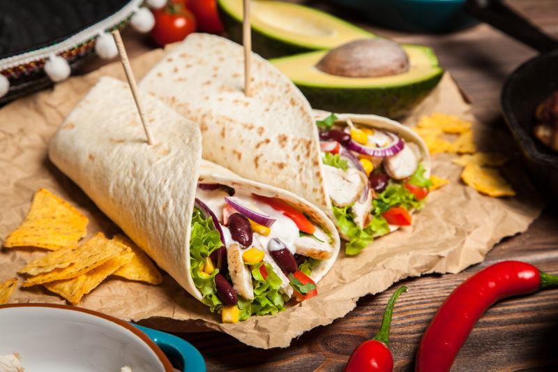 如何快速制作墨西哥玉米饼