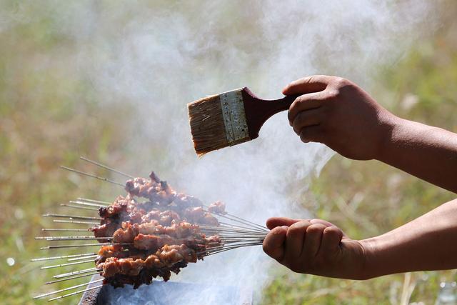 如何在烧烤前做好环保知识的普及