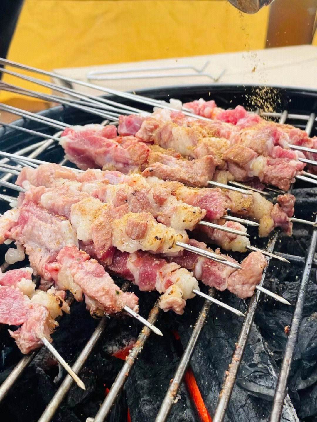 怎样准备烧烤设备和工具 怎样准备烧烤设备和工具