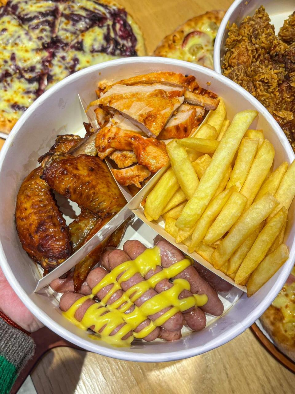 烧烤披萨的节日庆祝方式