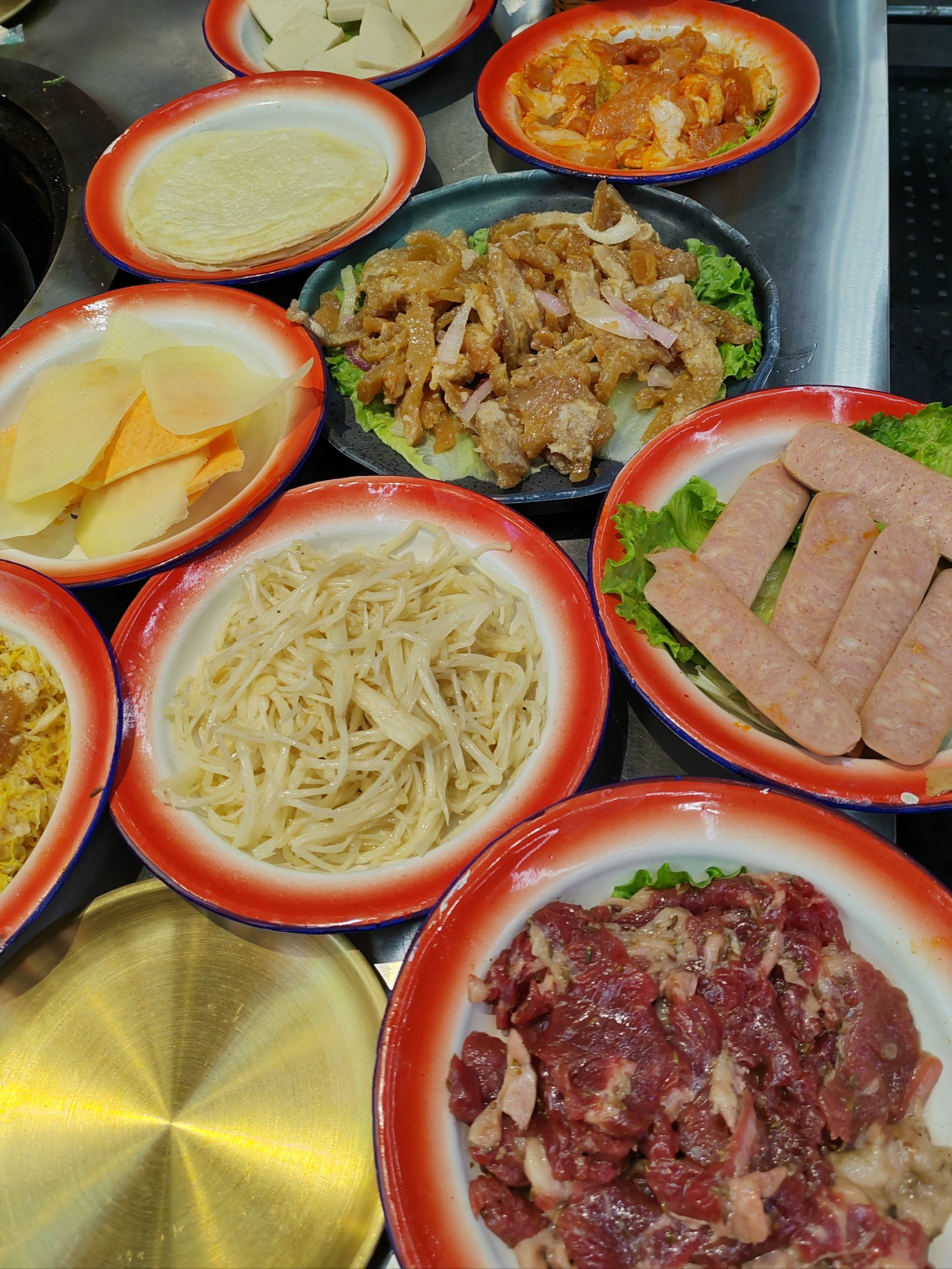 必一体育app下载：烧烤时如何处理肉类