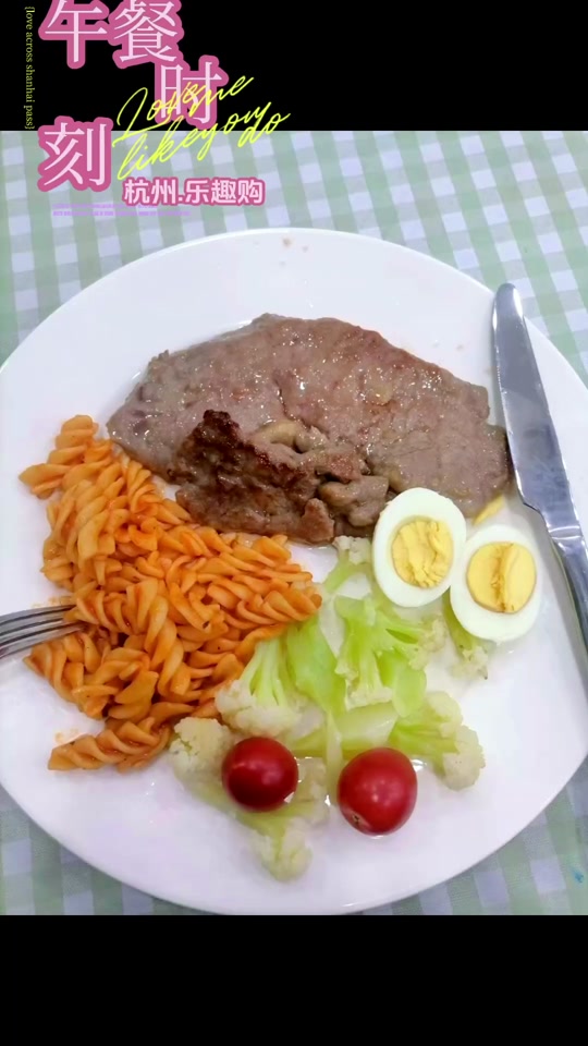 如何用意大利面煎饼吸引孩子的注意