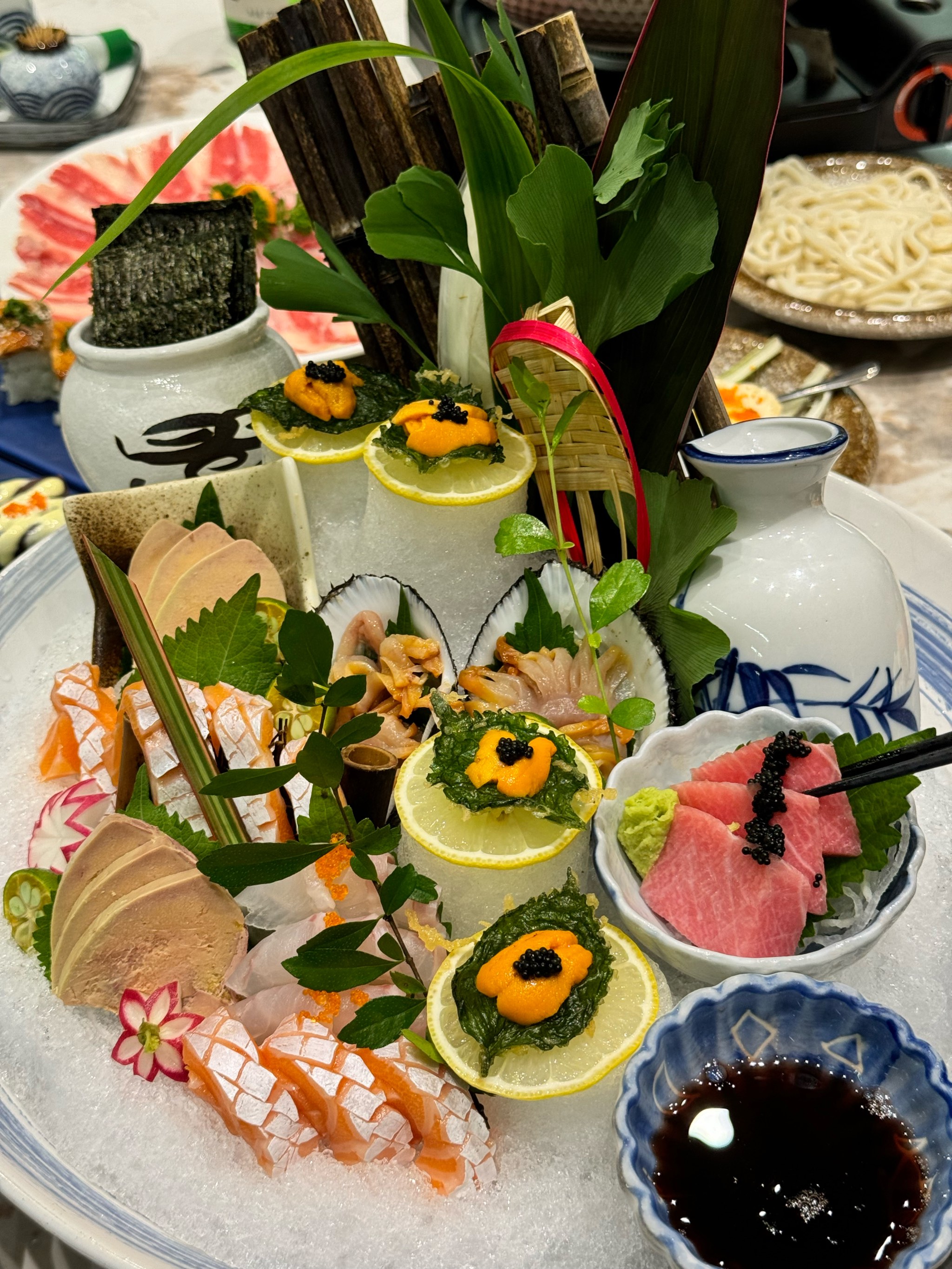 如何利用酱料增加寿司的层次感