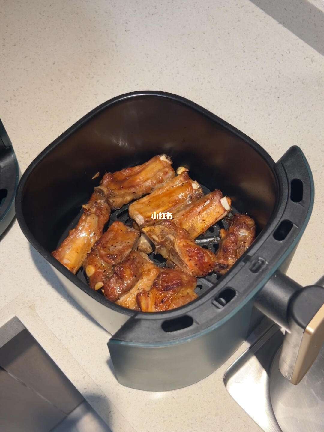 Bsports手机版下载-烧烤排骨的最佳食材搭配是什么