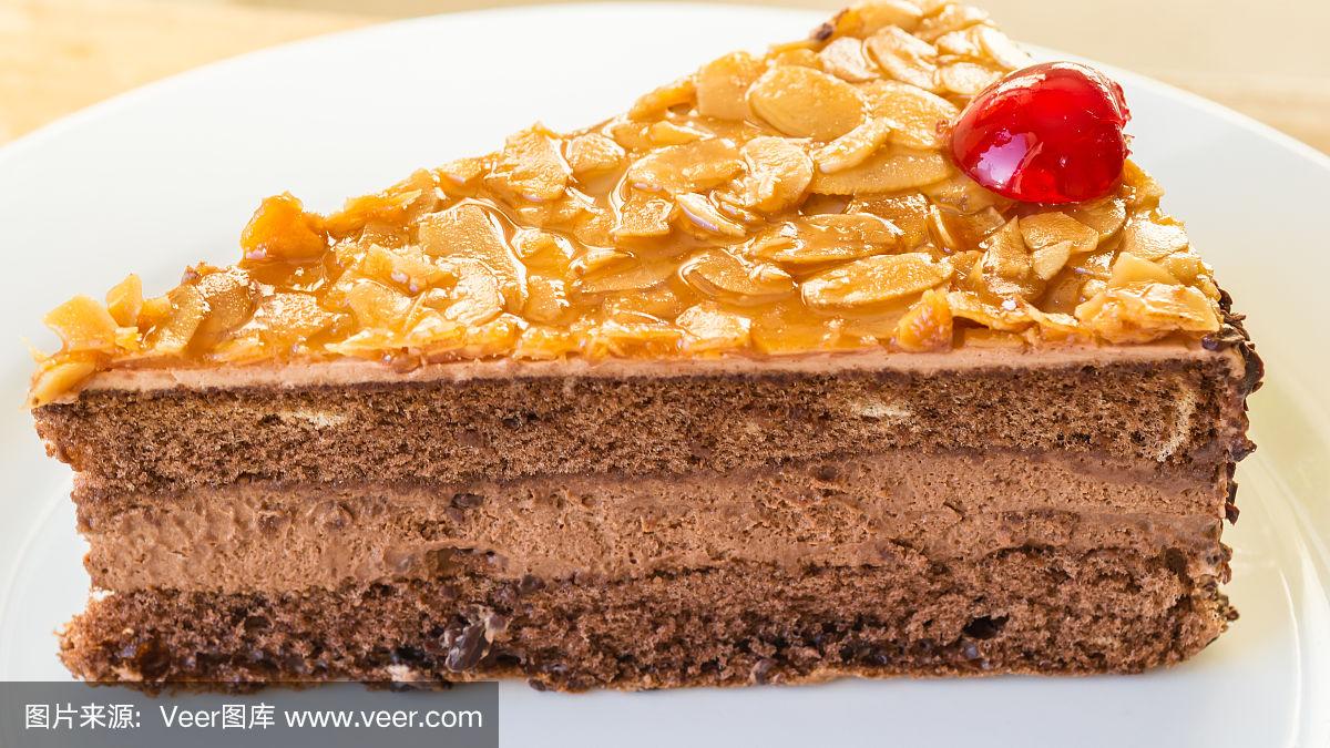 如何判断法式杏仁巧克力蛋糕是否熟透 如何判断法式杏仁巧克力蛋糕是否熟透